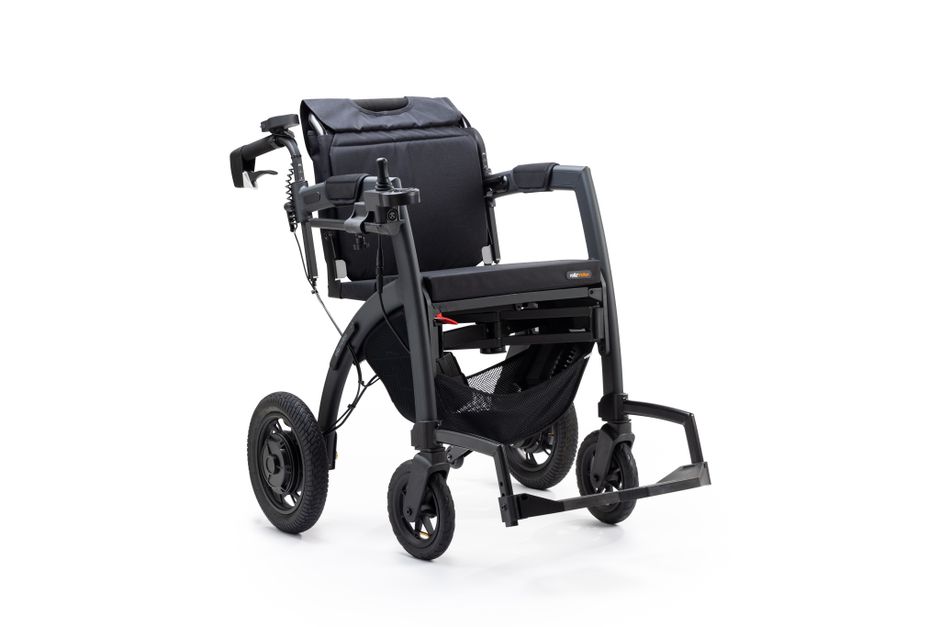 Aide au maintien &agrave; domicile fauteuils roulants l&eacute;gers